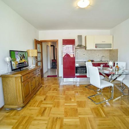 Apartment Ines Sinj Exteriér fotografie