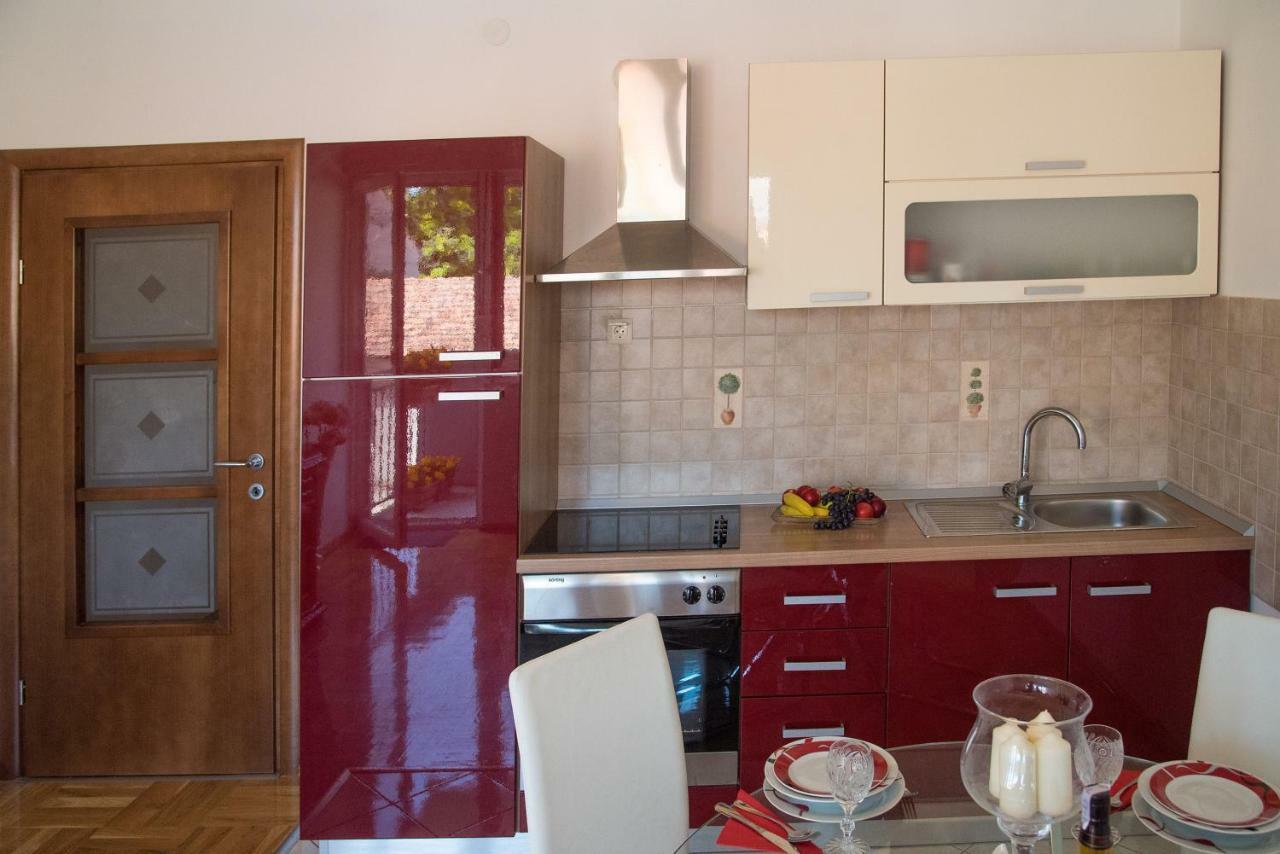 Apartment Ines Sinj Exteriér fotografie