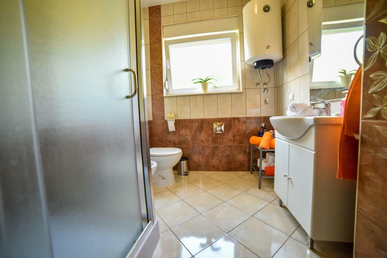 Apartment Ines Sinj Exteriér fotografie